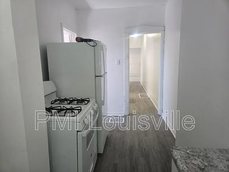 4018 Vermont Ave #1 — Photo 3