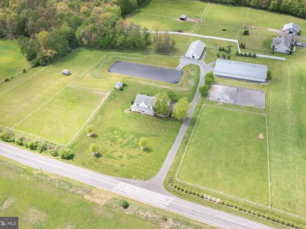 247 Greens Valley Rd, Centre Hall, PA 16828