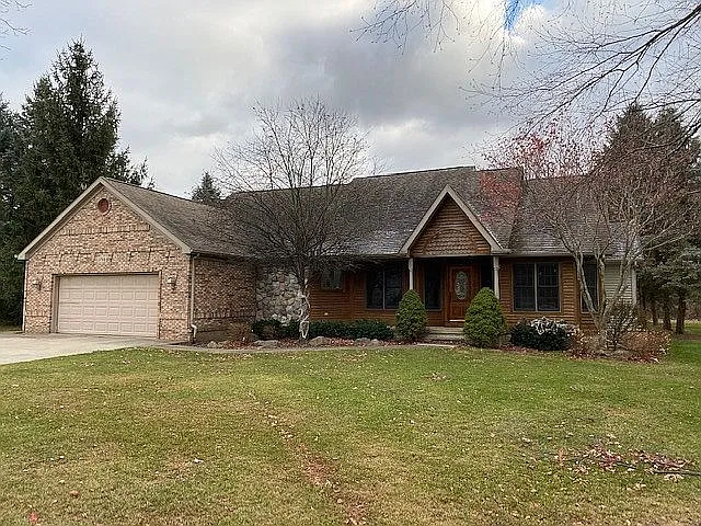 3756 Wedgewood Dr photo 1