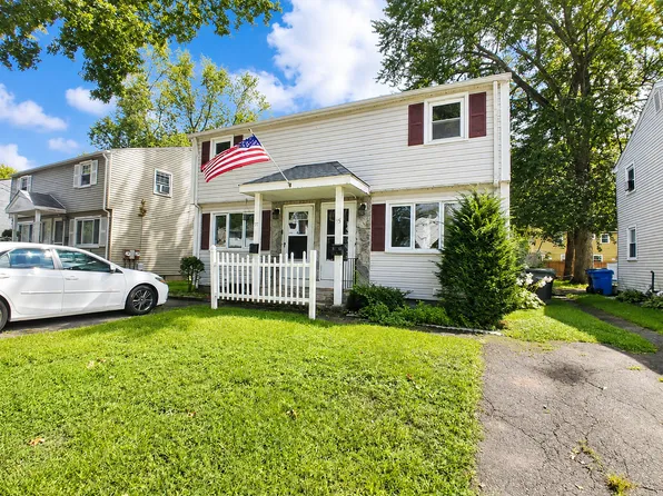 75-77 Tulsa St #75, Springfield, MA 01118