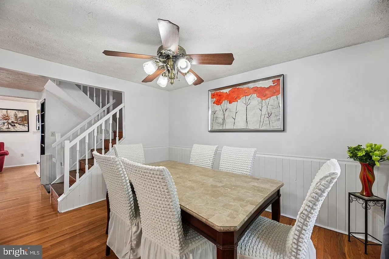 3 bed, 1620 sqft, $2,700 — Photo 2