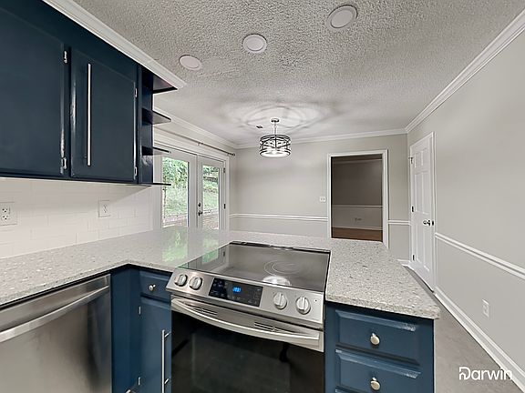 5th image of 9607 Lone Oak Ct