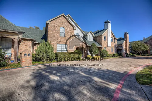 5855 Pecan Chase Photo 1