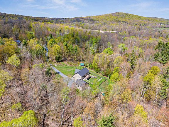 3rd image of 61 Twin Hill Road