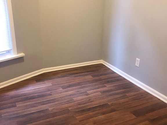 4th image of 7842 S Emerald Ave #2