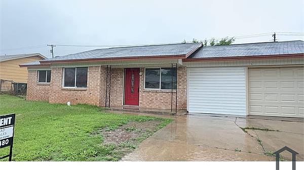 1st image of 806 S 25th St