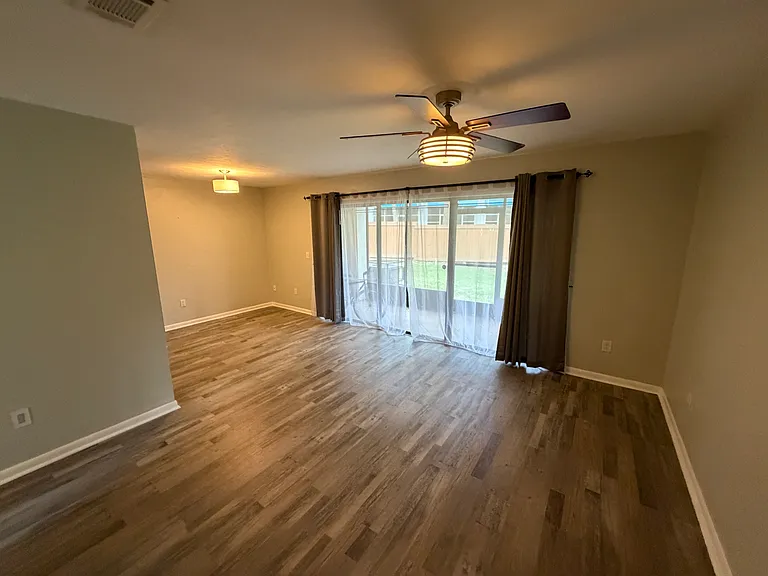 Living room 2