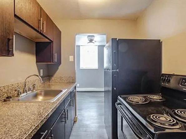 1932 Kentucky Ave #8