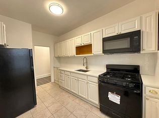 162 Avenue C APT C4, Bayonne, NJ 07002