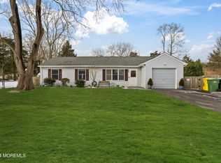 1518 Malibu Dr, Lakewood, NJ 08701