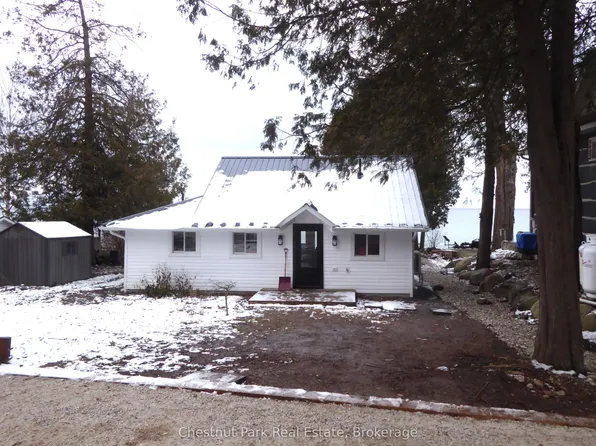121 Kiowana Beach Rd, Meaford, ON N4L 1W5