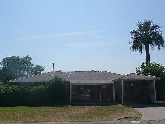 4th image of 1801 E San Miguel Ave
