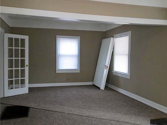 4th image of 530 N Pottenger Ave