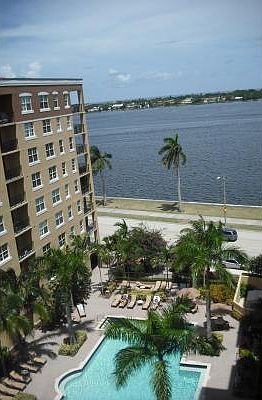 Penthouse Unit with Intracoastal & Pool View!