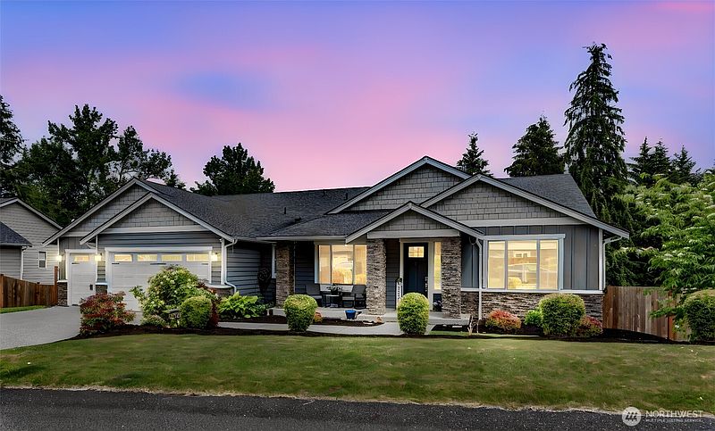 2nd image of 5529 159th Avenue SE