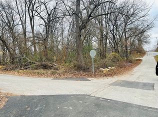 26 Ridgeland Ave, Fox Lake, IL 60020