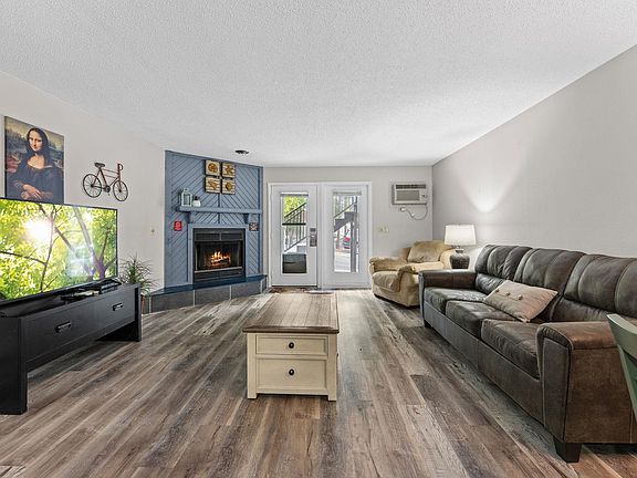 2nd image of 1093 Canyon 405