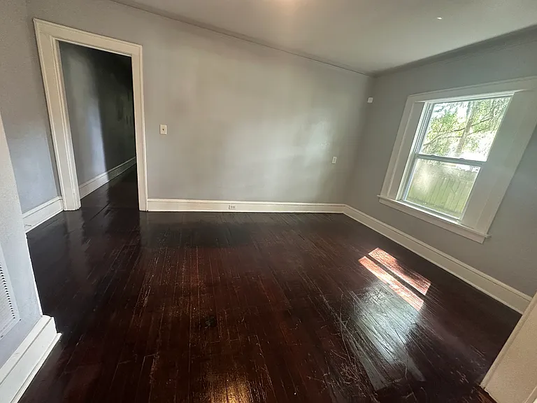 615 Fern St — Photo 6