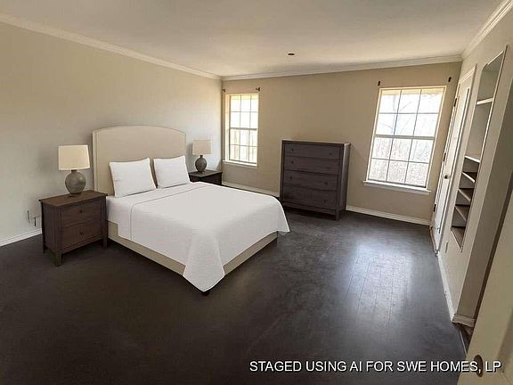 2nd image of 2615 Amherst Dr