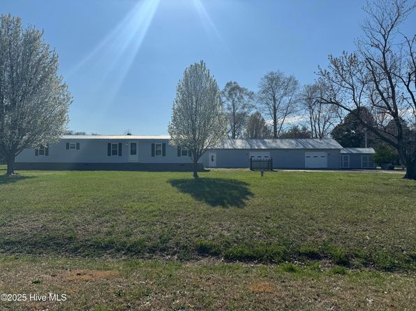 100 Dana Street, Moyock, NC 27958