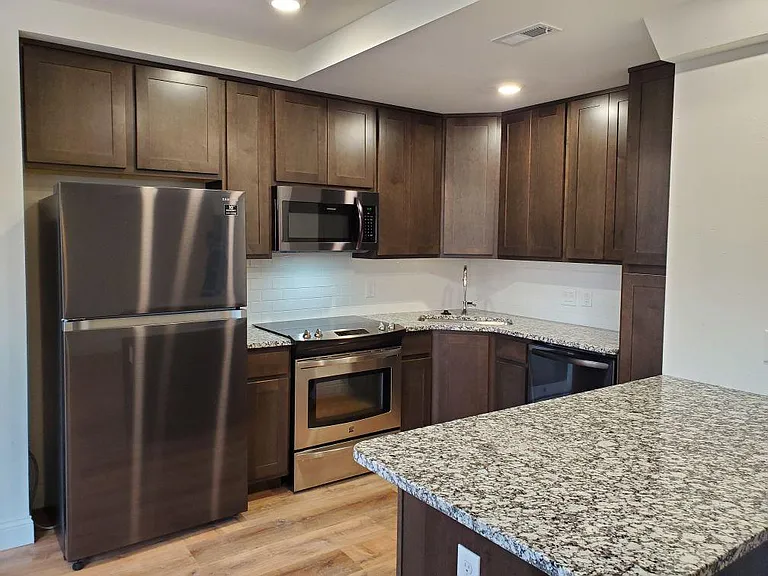 Woodchase Apartments — Photo 27