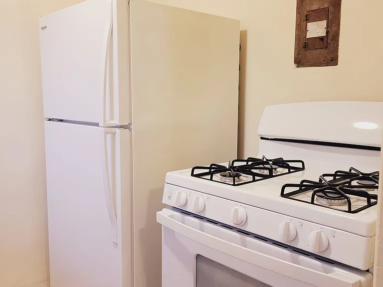 Boulevard Courts Apartments — Photo 7