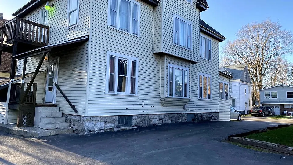 127 Minerva Street — Photo 3