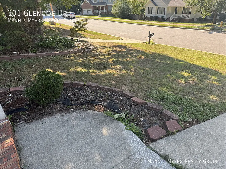 Beautiful townhouse in Wake Forest! — Photo 2
