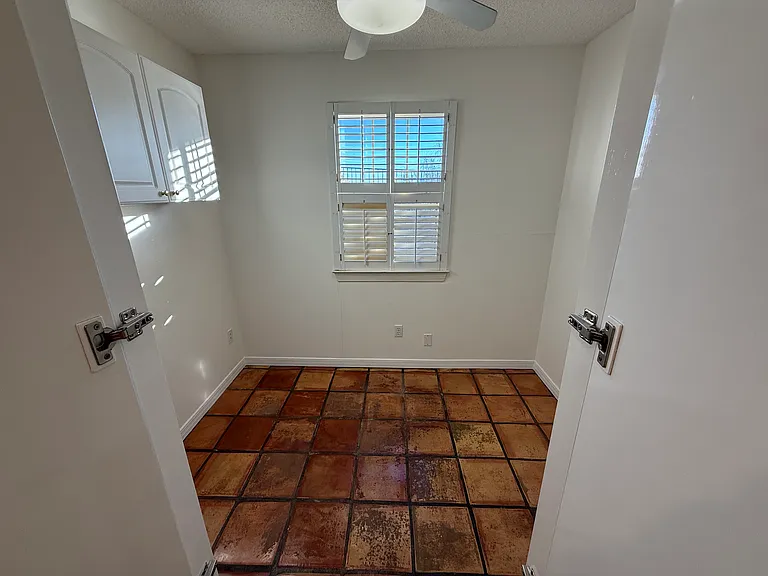 Small Room for Maid/Study