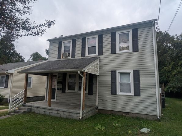 555 Laurel St APT A
