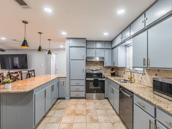 1498 2nd Pl, Haslet, TX 76052