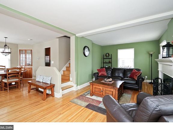 4th image of 1347 Sargent Ave