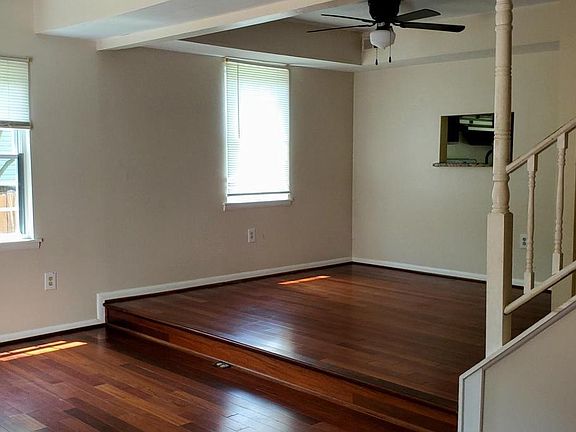 5th image of 15268 Cloverdale Rd