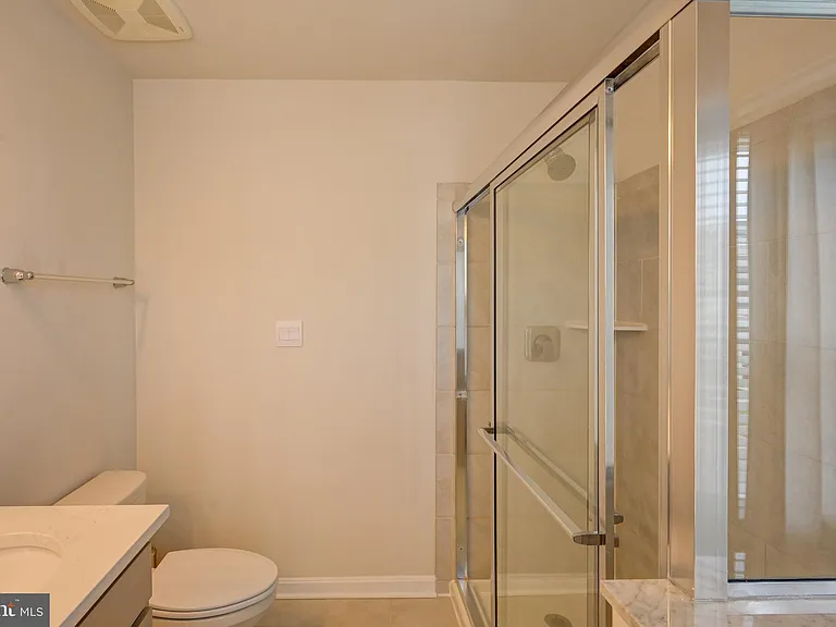 5059 Silver Oak Dr — Photo 32