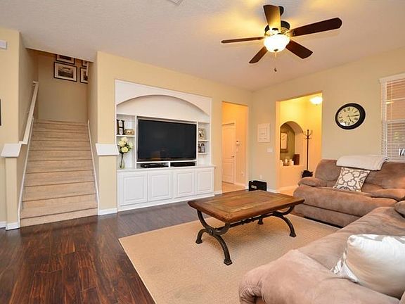 5th image of 1131 Priory Cir