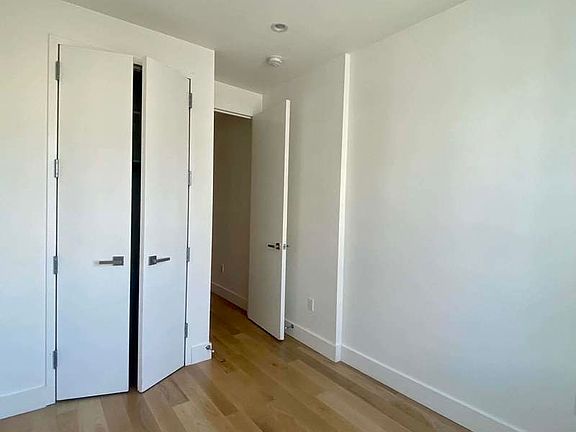5th image of 85 Montrose Ave #3AB