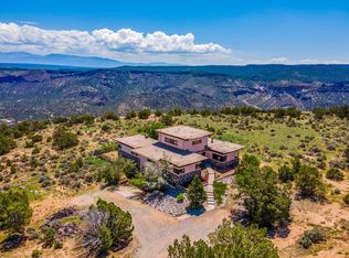 225 Rio Bravo Dr, White Rock, NM 87547