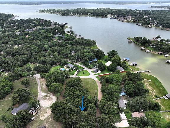 5th image of 210 Ben Lacy Dr