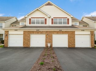 24100 Pear Tree Cir, Plainfield, IL 60585