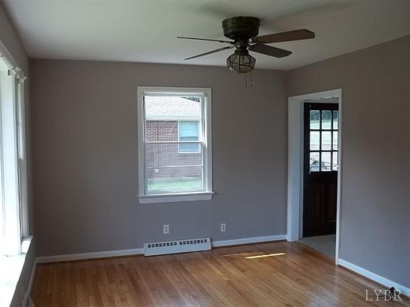 3rd image of 1342 Cherokee Ave