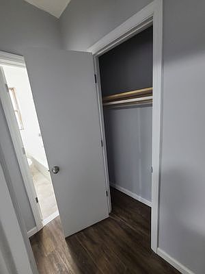 5th image of 1010 Longfellow Ave APT 2R