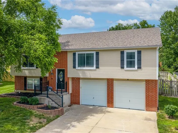 1305 Kimberly Dr, Warrensburg, MO 64093