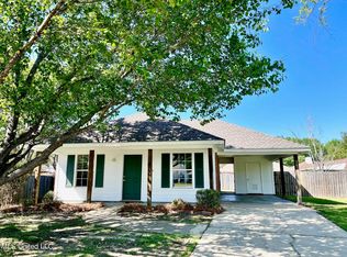 206 Hummingbird Cv, Brandon, MS 39047