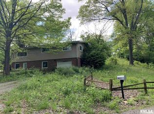 4031 W Lake Rd, Pinckneyville, IL 62274