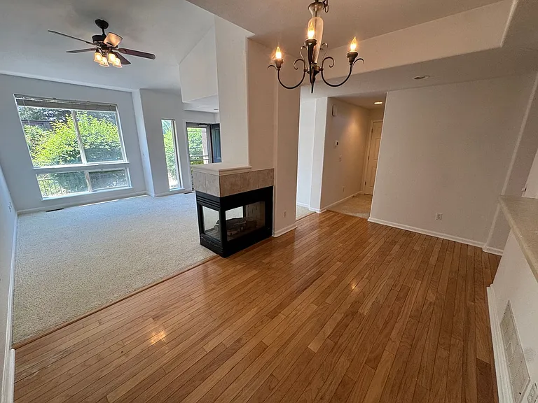 4505 S Auckland Ct — Photo 10
