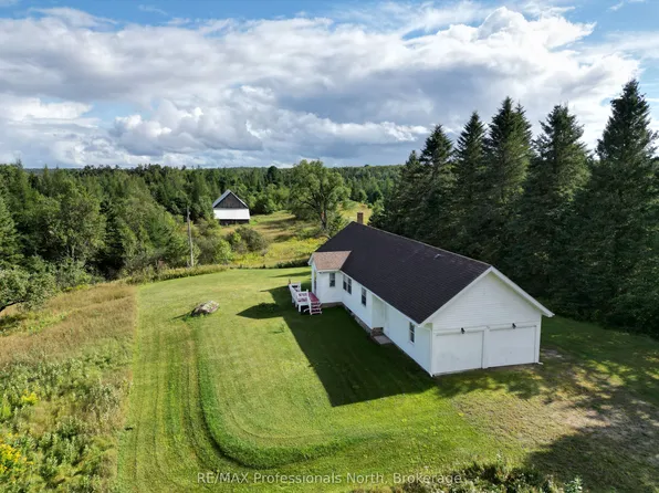 1418 Sedgwick Rd, Minden Hills, ON K0M 2K0