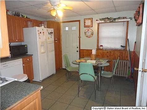 5th image of 490 Cary Ave
