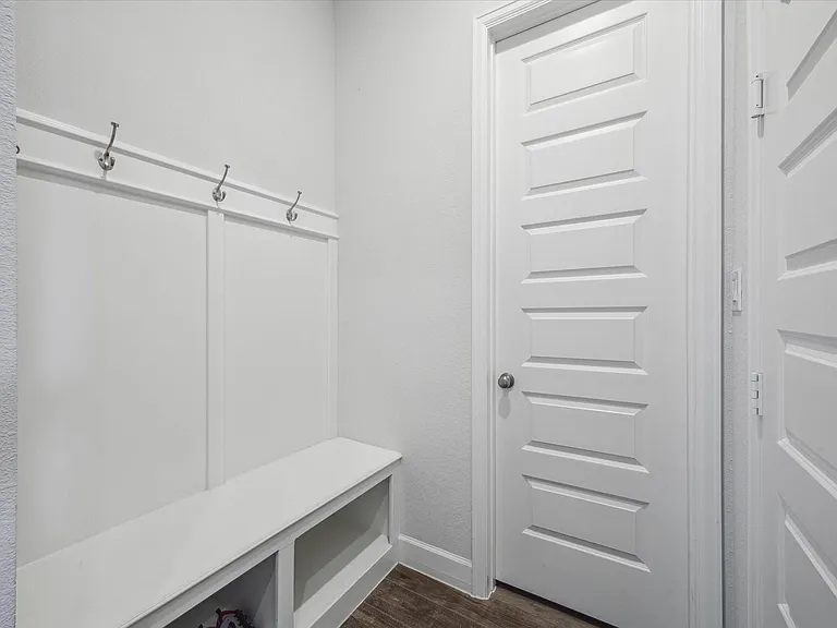 4318 Rocky Stream Ct — Photo 22