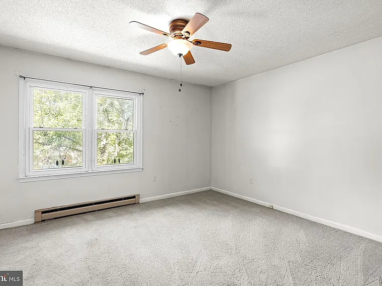 117 N Church St — Photo 7