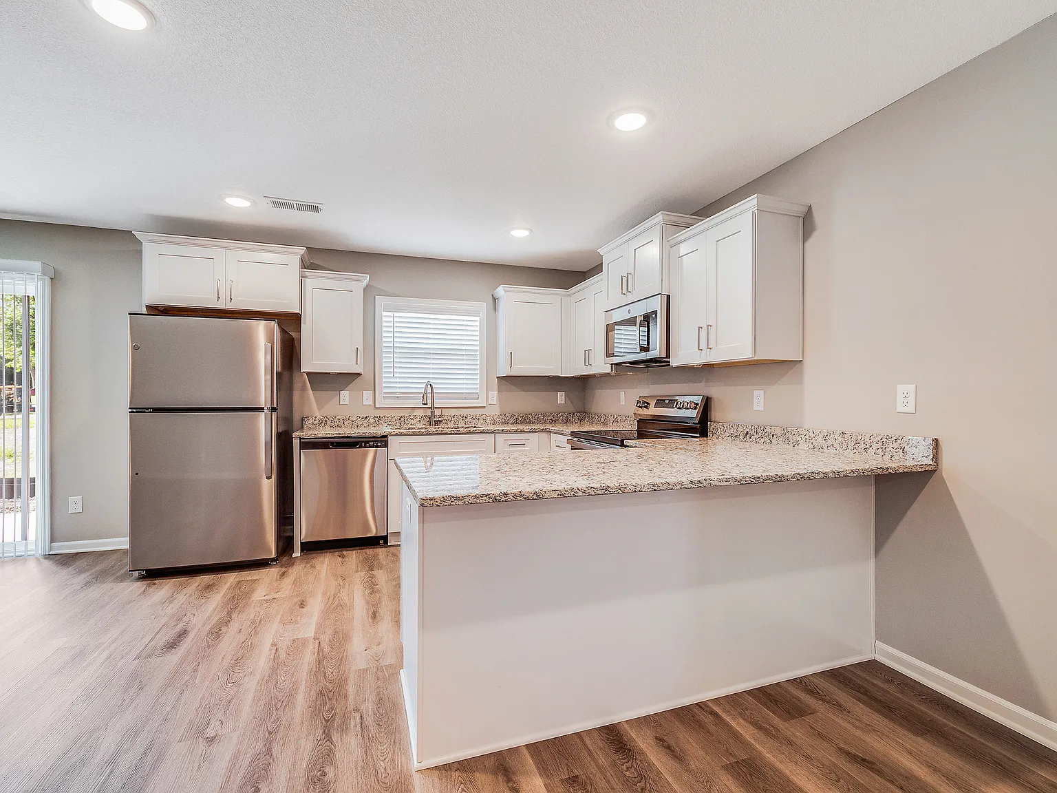 Pine Creek Townhomes — Photo 2